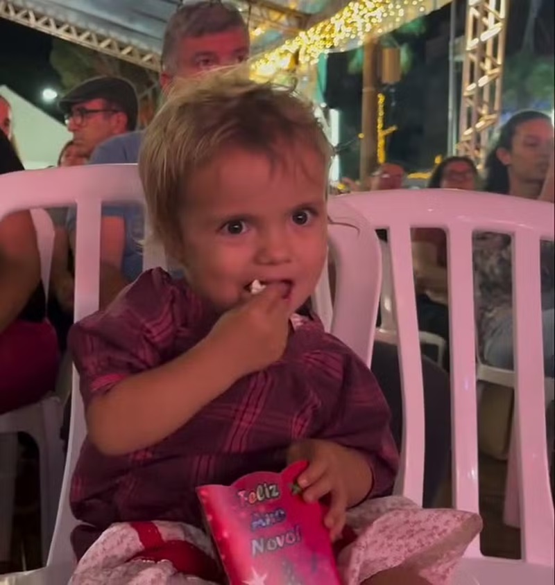 Filha de Ana Maria Braga mostra netas da apresentadora - Foto: Repodução/Instagram @maffeismariana