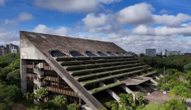 Prédio famoso de Curitiba foi considerado ousado e revolucionário