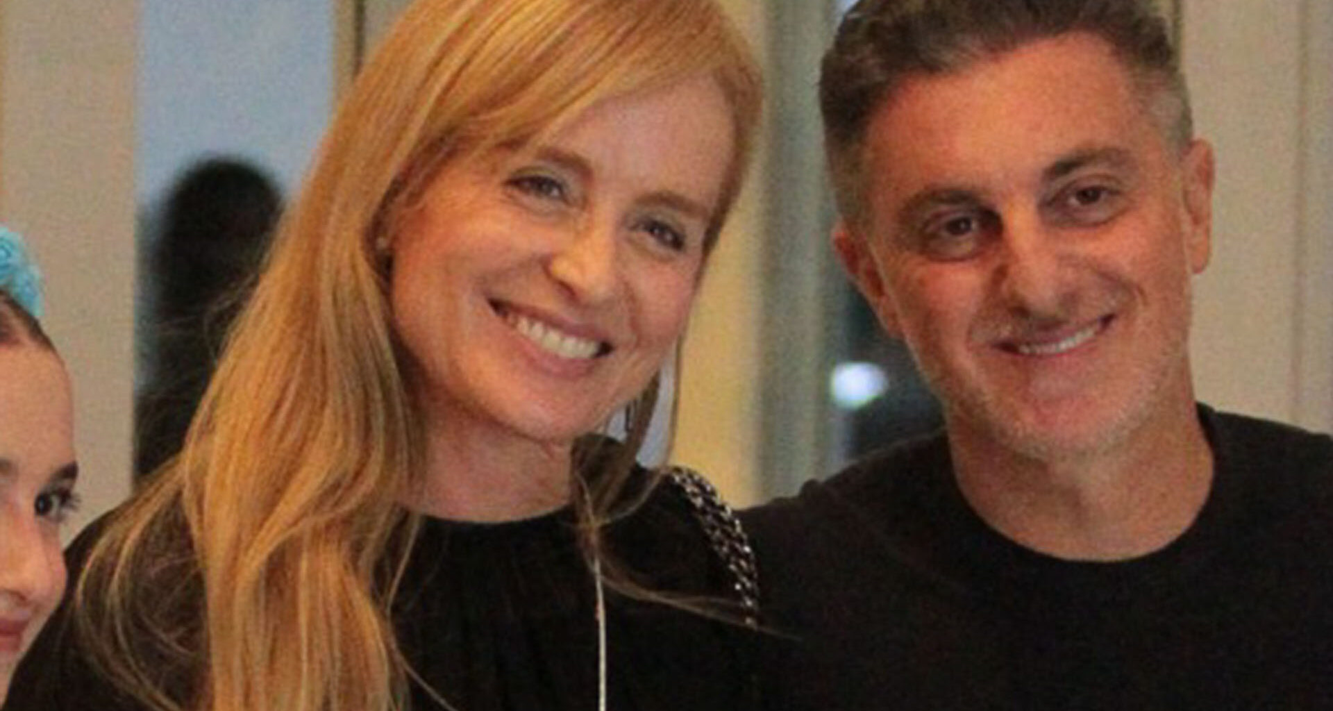 Angélica e Luciano Huck acompanham apresentação de dança da filha, Eva Huck - Foto: Edson Douglas / AgNews