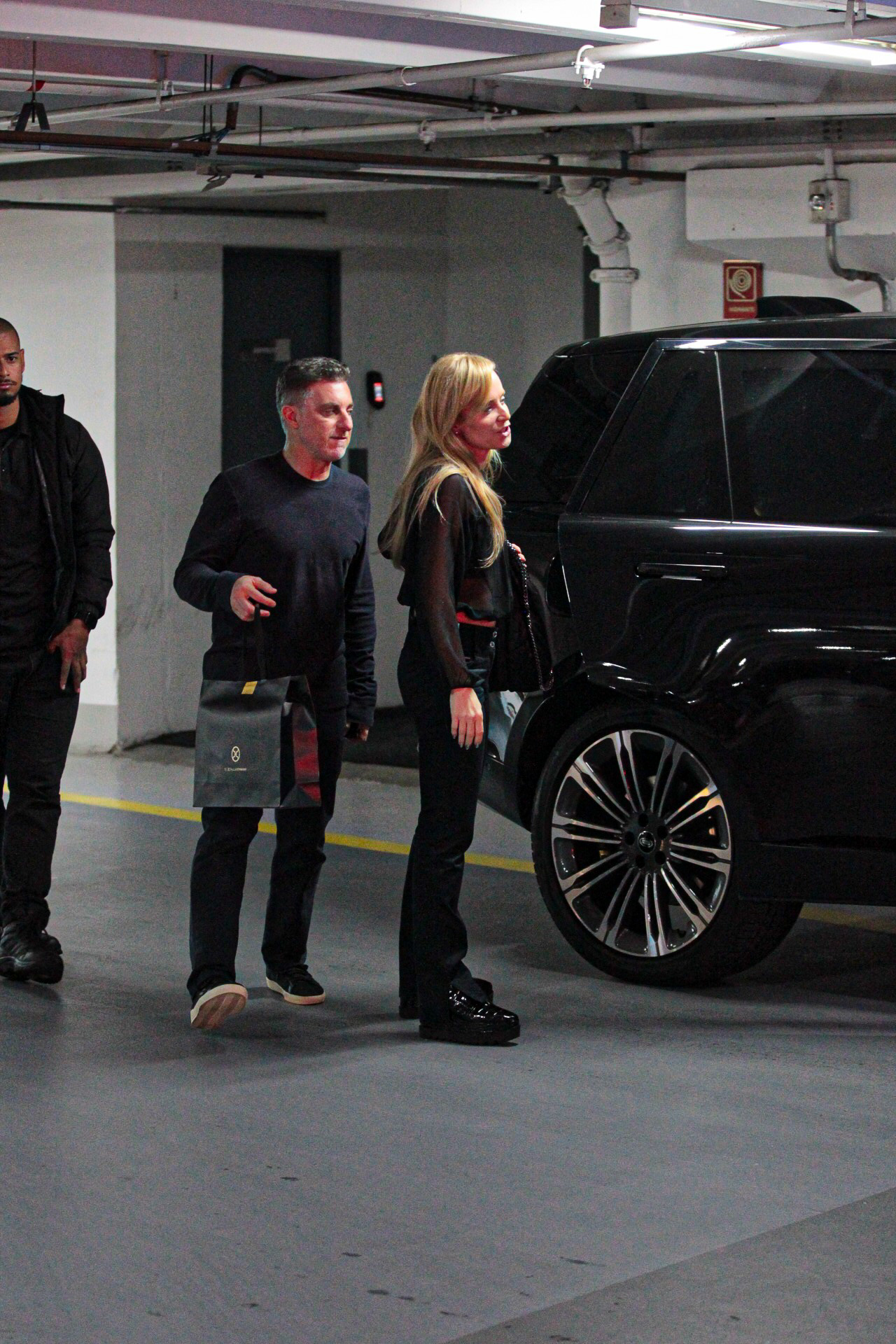 Angélica e Luciano Huck acompanham apresentação de dança da filha, Eva Huck - Foto: Edson Douglas / AgNews