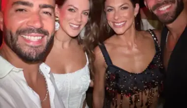 Rafa e Pipo curtem réveillon em Carneiros ao lado das namoradas