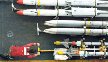 Conselho Europeu aprova versão final do programa europeu de defesa