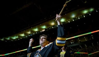 Ator chega aos 45 anos com patrimônio de R$ 480 milhões e polêmica de 'ex-namorado vilão' de cantora idolatrada