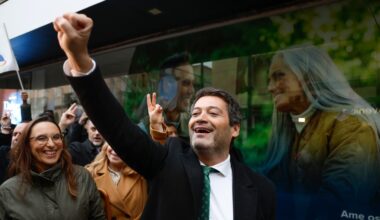 Retirada de cartazes. Ventura diz que é um mau dia para a democracia