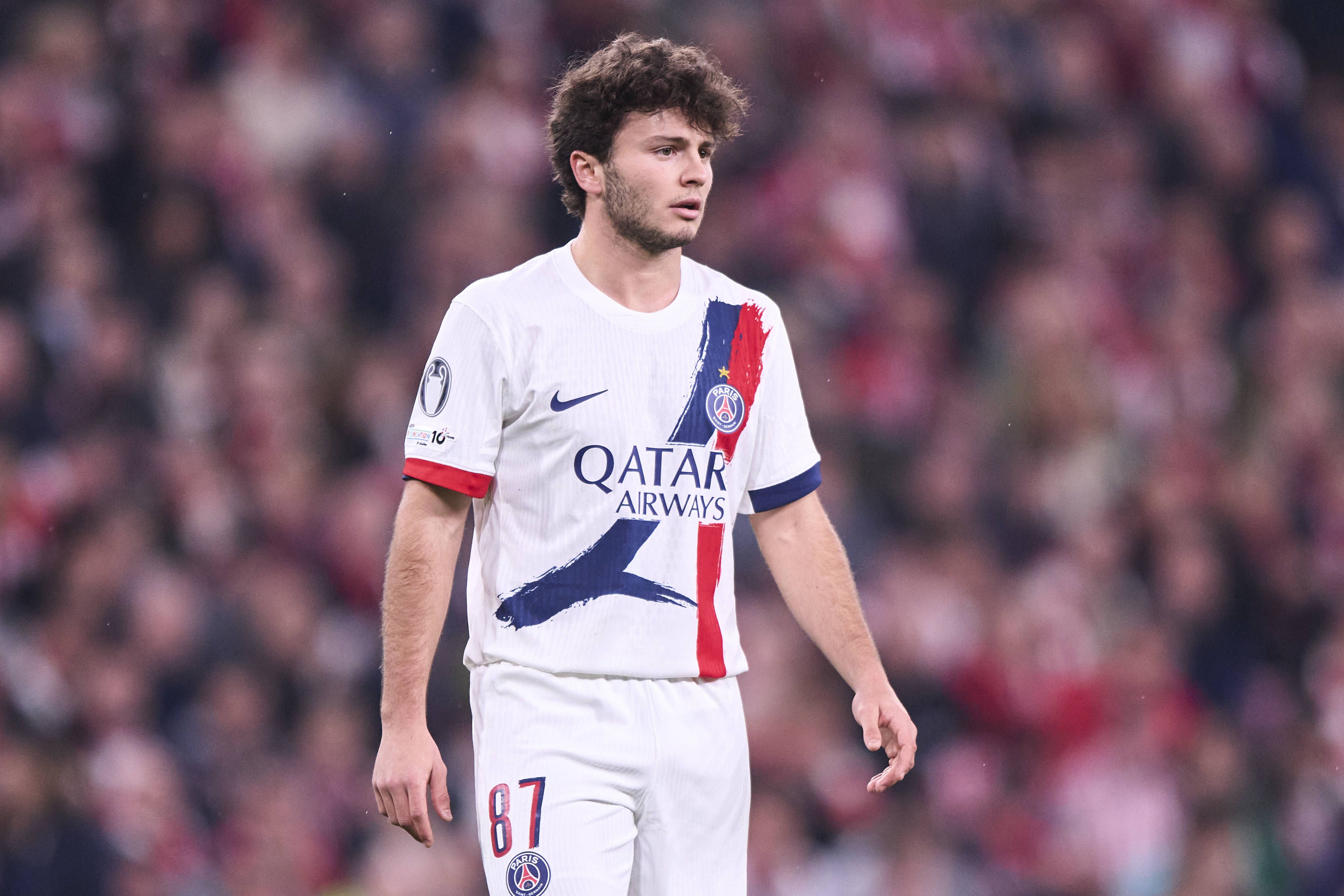 João Neves foi titular e cumpriu os 90 minutos no Ath. Bilbao-PSG (0-0)