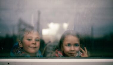 Rússia envia crianças ucranianas para a Coreia do Norte, onde são "reeducadas"