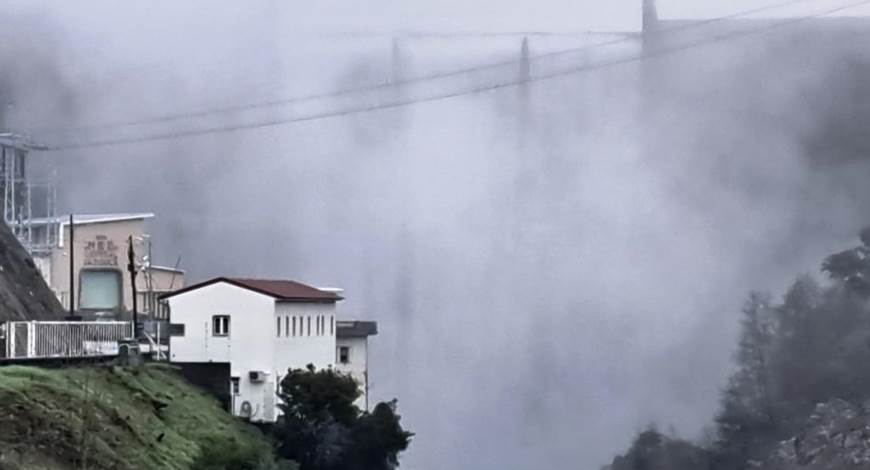 CERNACHE DO BONJARDIM: Bouçã está a descarregar por cima
