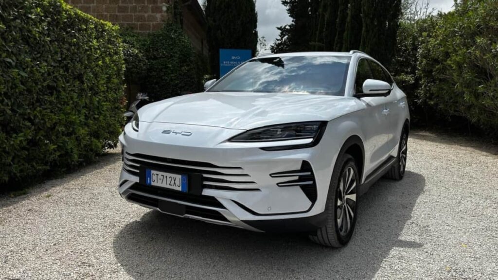 SEAL U DM-i: o híbrido plug-in da BYD é inteligente a todos os níveis e chega este verão