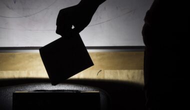 Luísa Salgueiro defende nova Lei das Finanças Locais e Pedro Pimpão eleito presidente