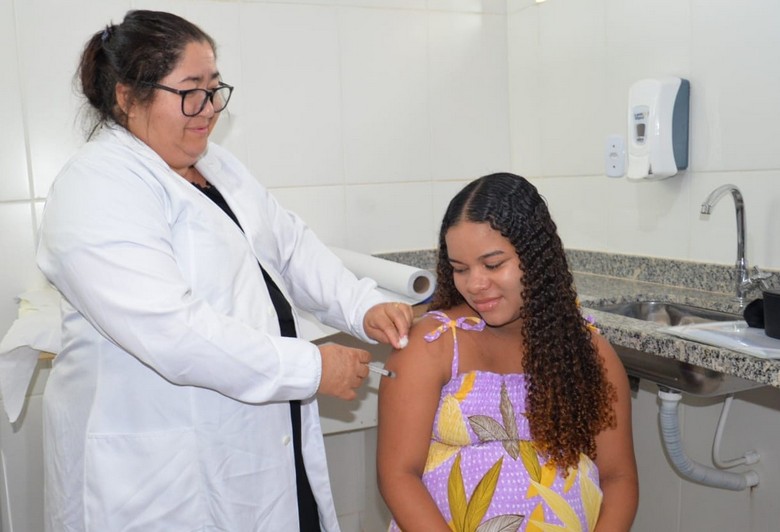 Gestantes de Barreiras começam a receber as primeiras doses da vacina contra bronquiolite - Prefeitura de Barreiras