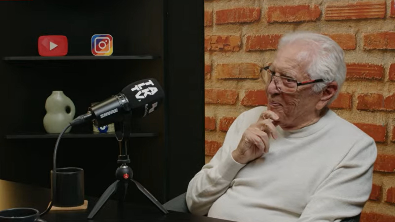 Carlos Alberto de Nóbrega “ressuscita” o pai com IA para contracenar em A Praça é Nossa