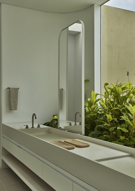 Casa RL - 17 / LAP - Fotografia de Interiores, Banheiro, Pia, Vidro