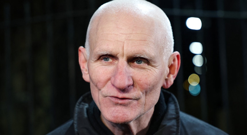 Nobel da Paz entre os prisioneiros libertados pela Bielorrússia após acordo com os EUA