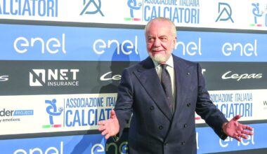 Presidente do Nápoles pisca o olho a Mourinho