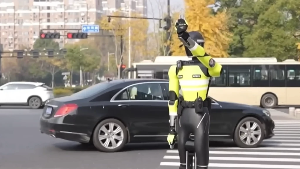 China vai além! Já tem robôs polícia a gerir o trânsito nas suas ruas