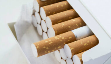 Maço de cigarros deverá subir 1,22 euros com nova carga fiscal europeia