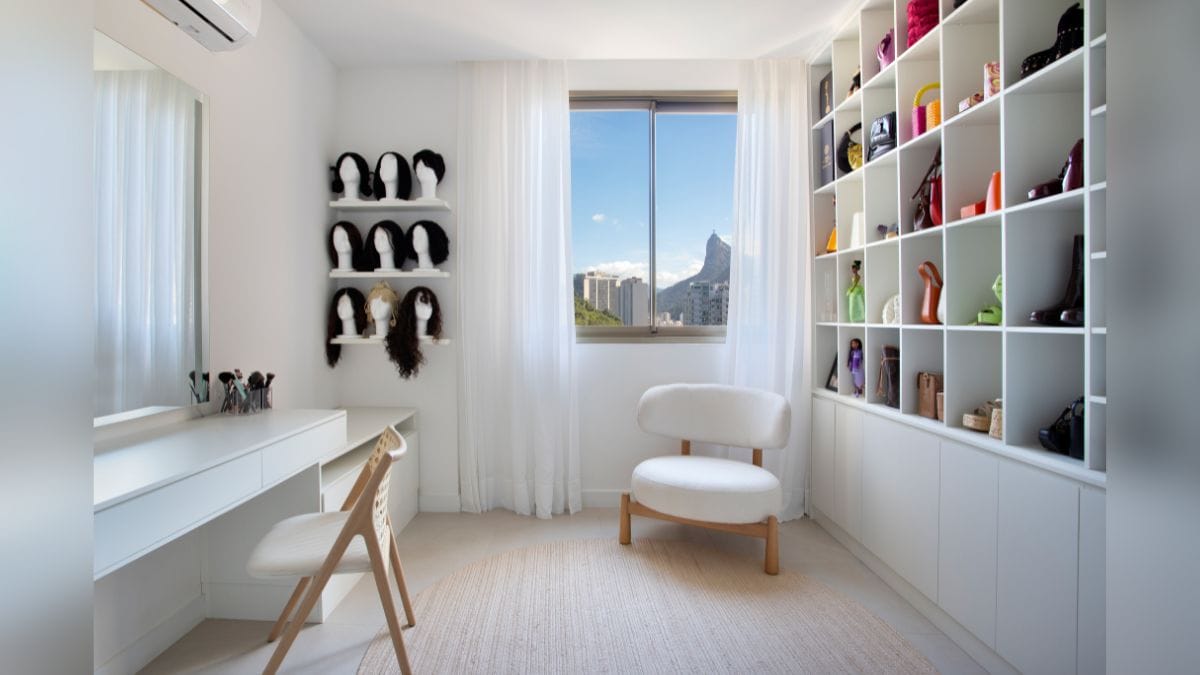 como é a casa de clara moneke a leo de dona de mim