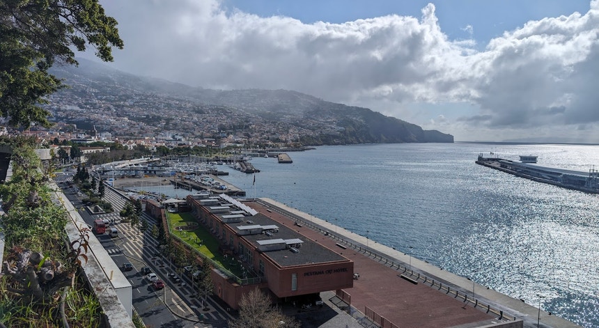 Depressão Francis. Aviso laranja de chuva forte para a Madeira no arranque de 2026