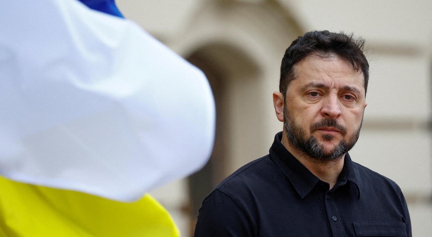 Mensagem de Natal. Zelensky pede que "haja uma vitória da paz" na Ucrânia