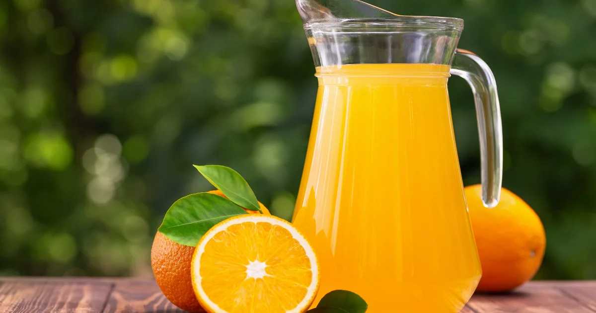Os efeitos do suco de laranja na saúde se tomado todos os dias, segundo pesquisa da USP