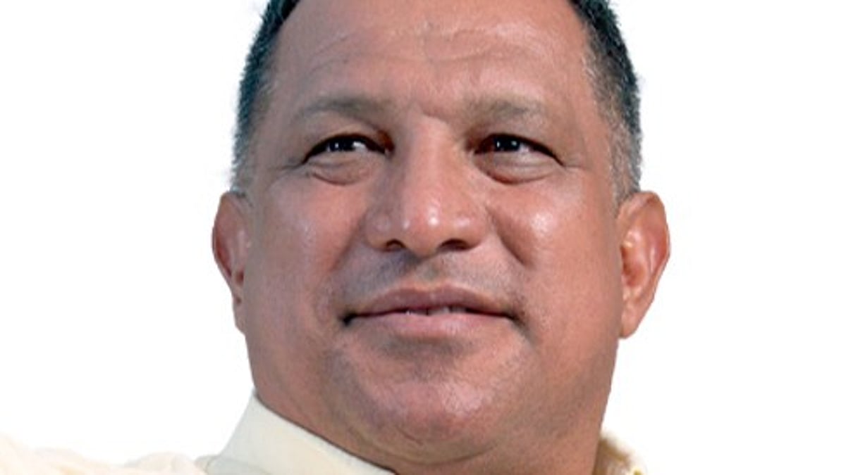 Alfredo Díaz Morre em Prisão sob Custódia do Estado