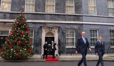 Após reuniões com aliados, Zelensky apresenta contraproposta aos EUA - Diário de Notícias