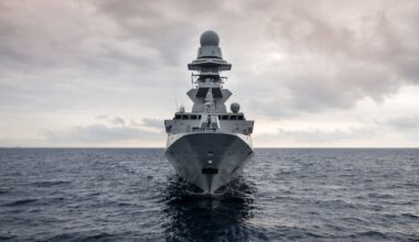 Novas fragatas. A Marinha prefere as italianas, mas os franceses não se conformam. Saiba porquê - Diário de Notícias