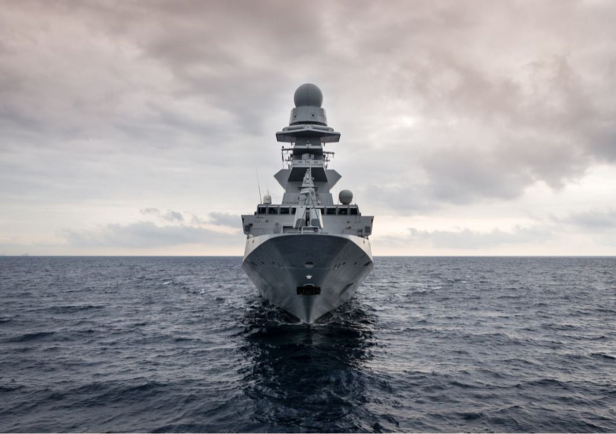 Novas fragatas. A Marinha prefere as italianas, mas os franceses não se conformam. Saiba porquê - Diário de Notícias