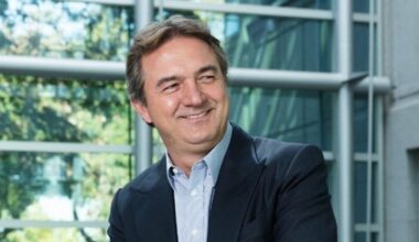 Quem é o brasileiro amigo de Trump que ergue e derruba os presidentes?