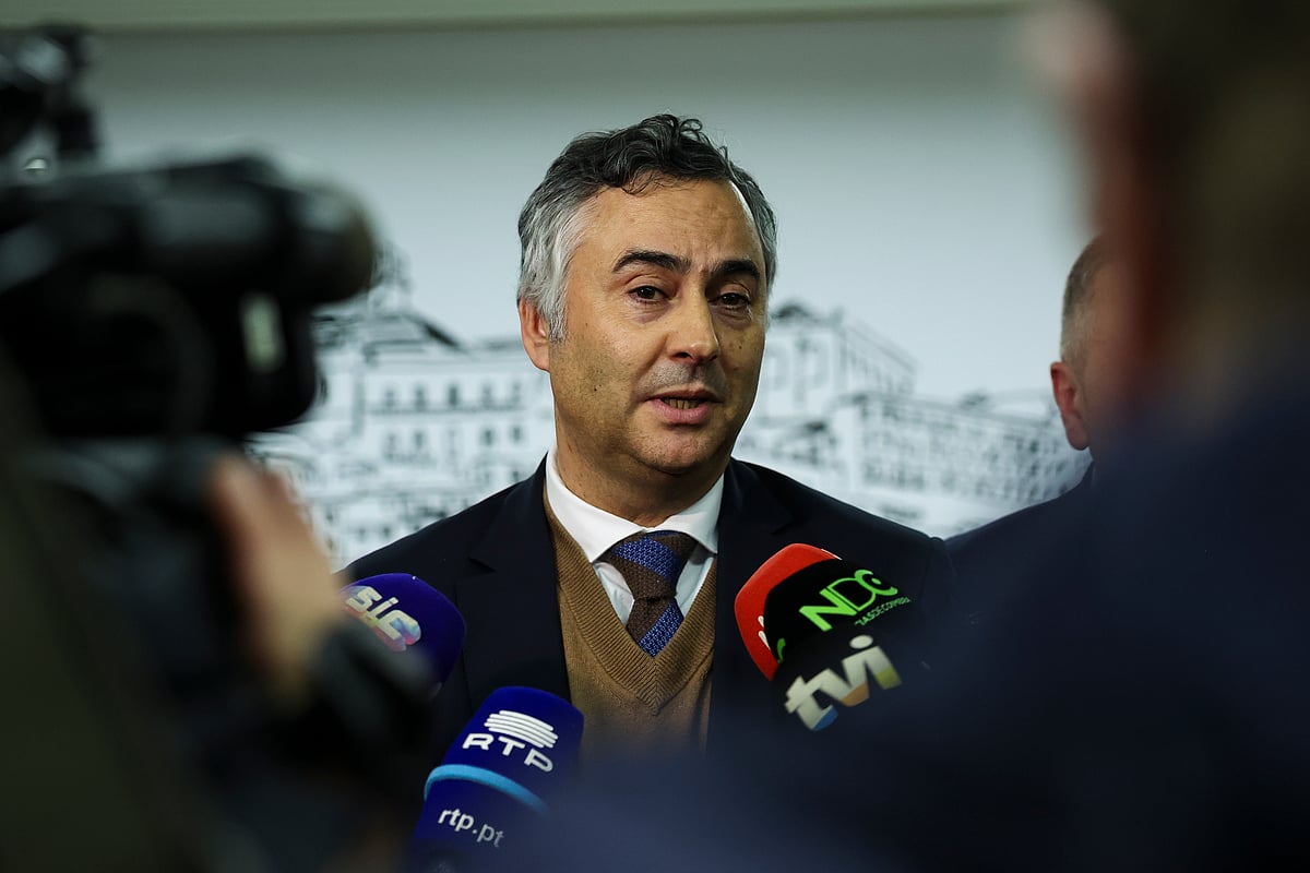 Ministro alerta para degradação de residências universitárias com apenas alunos carenciados