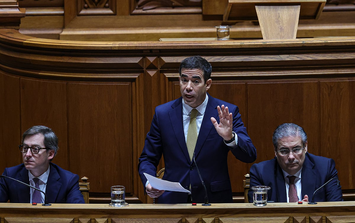 Lei da Nacionalidade. Portugal passará a integrar grupo de países mais restritivos da Europa e arrisca ter bebés apátridas - Diário de Notícias