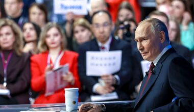 E o senhor, Vladimir Vladimirovitch, está apaixonado? "Sim", admite Putin em direto na TV russa