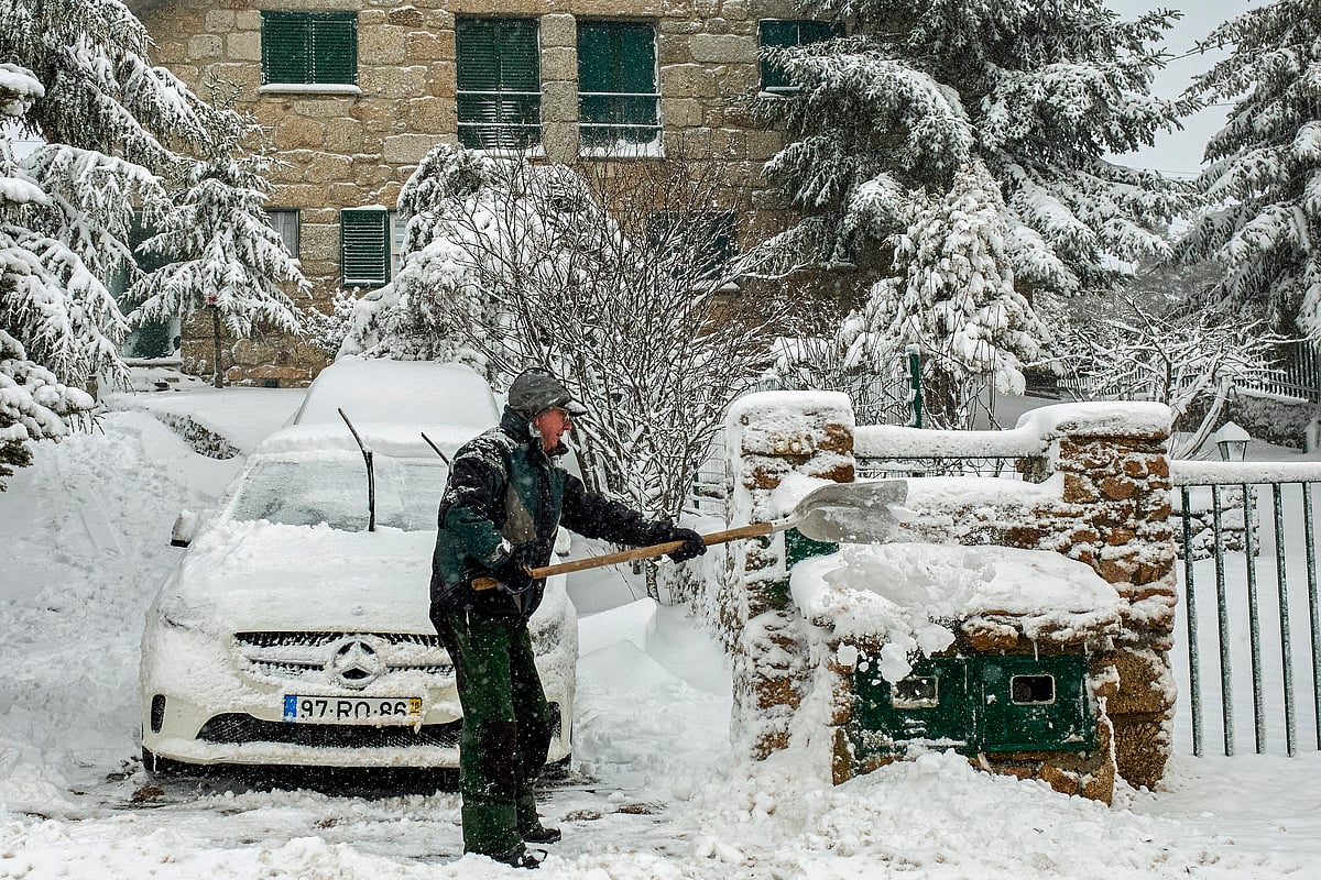As imagens da neve em Portugal neste primeiro dia do inverno