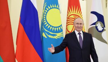 História mostra que a Rússia quebra muitos dos acordos que assina - Diário de Notícias