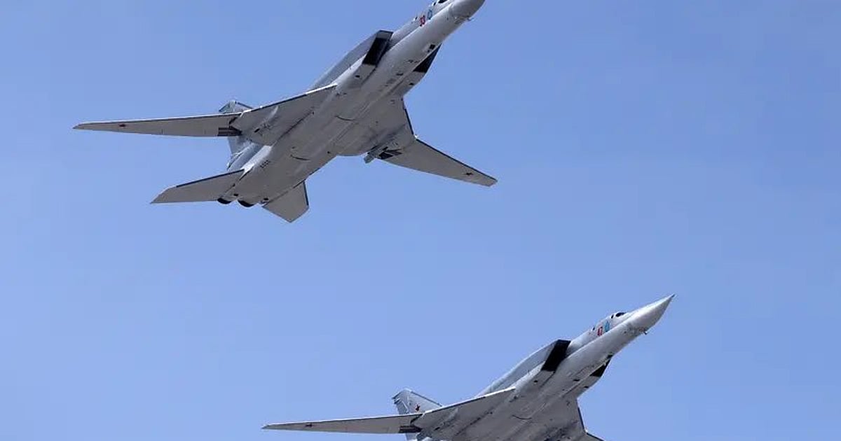 Moscovo diz que bombardeiros russos efetuaram voo "planeado" ao norte da Escandinávia