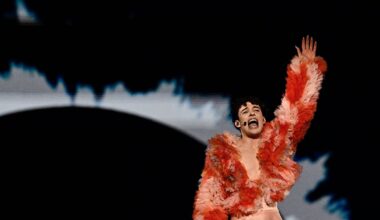 Nemo devolve troféu contra participação de Israel