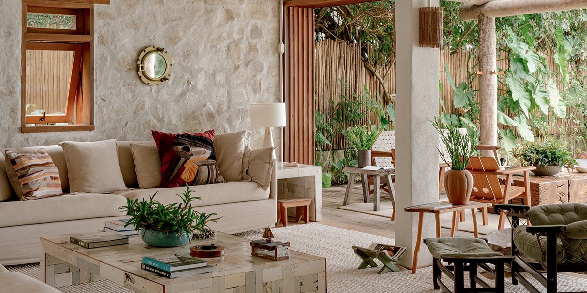 Entre o mar e a mata, casa caiçara renasce com reforma sustentável | Casas