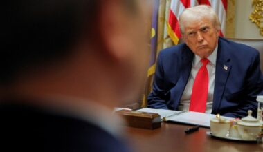 Guerra na Ucrânia é uma "confusão". Trump admite agora que conflito não é fácil de resolver