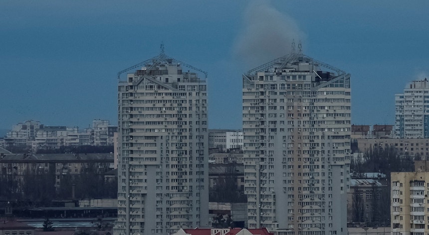 Cortes de energia na Ucrânia após Rússia atacar infraestruturas com mais de 600 drones