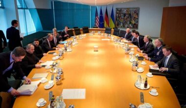 Berlim e Bruxelas são palco de novas negociações sobre futuro da Ucrânia