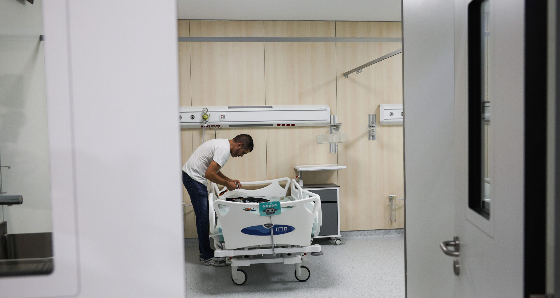 doentes urgentes esperam mais de 12 horas