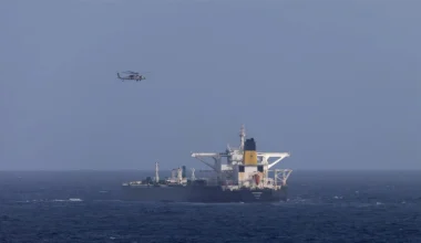 Casa Branca afirma que petroleiro apreendido pertence a "frota fantasma" da Venezuela