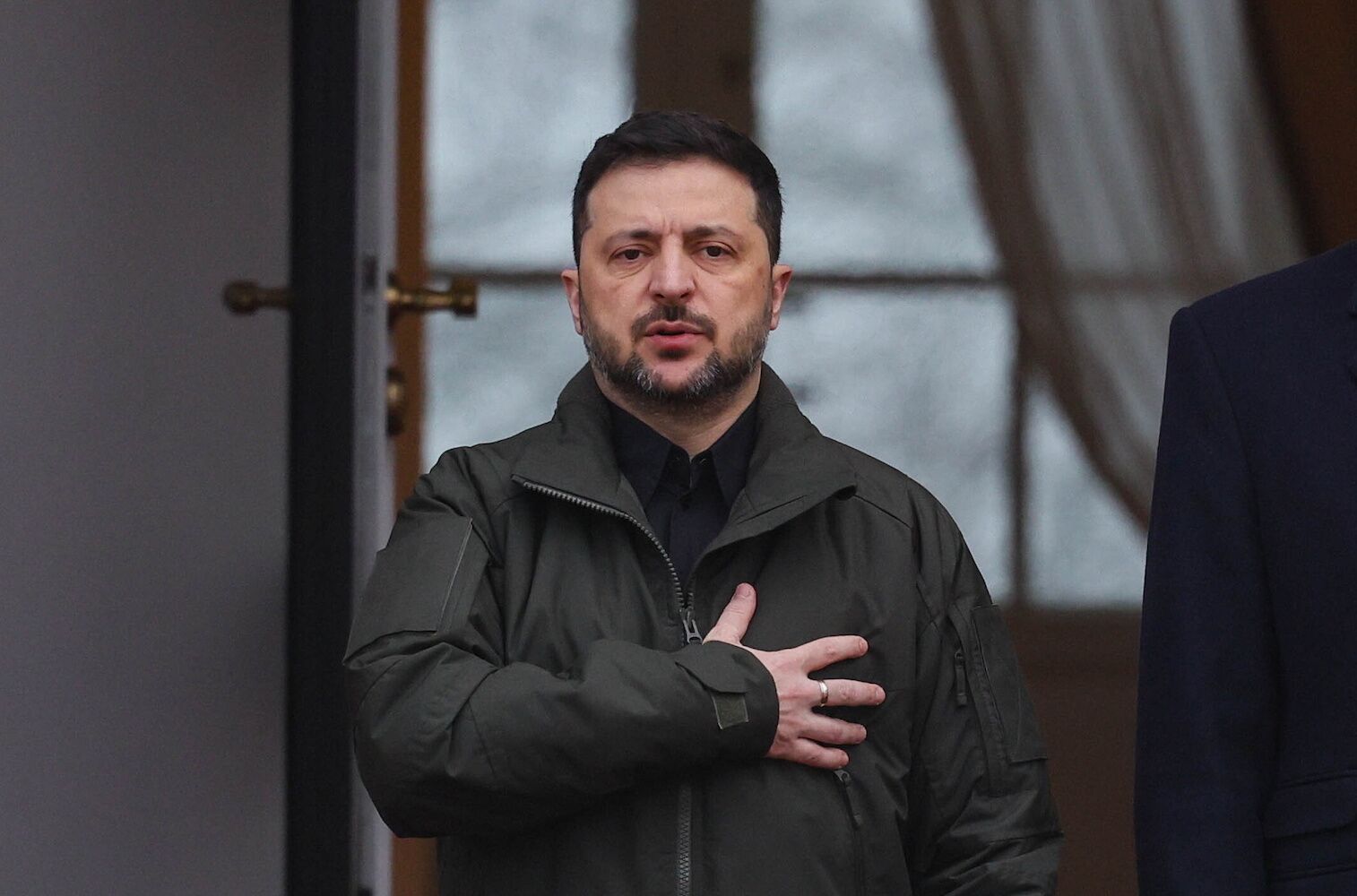 Russos estavam a rezar por Zelenskyy; polícia invadiu o encontro
