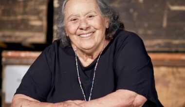 Morre a atriz mineira Teuda Bara, aos 84 anos, uma das fundadoras