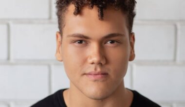 Quem era Vitor Dumont, ator que morreu durante espetáculo em SP