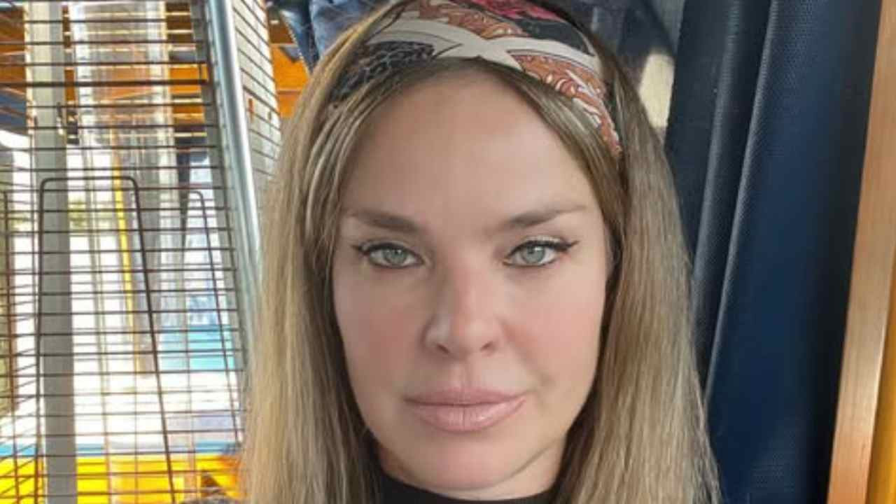 Ex-Malhação gastou mais de R$ 1 milhão por guarda do filho e desabafa: "Exausta"