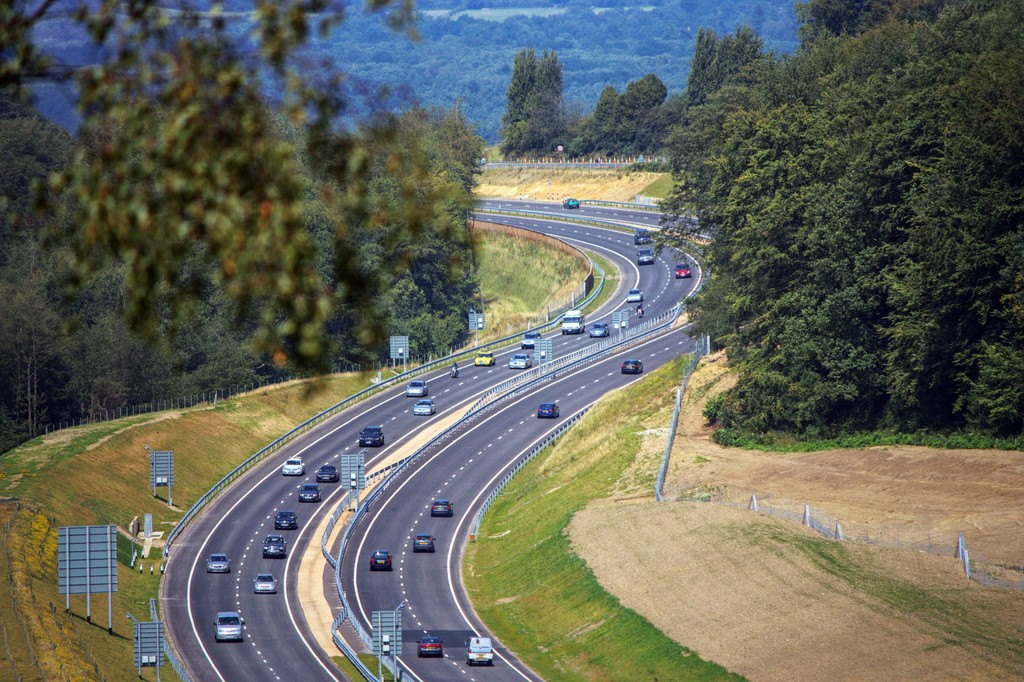 Há 40 pontos negros nas estradas portuguesas; A5 é a mais perigosa