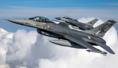 a que horas passam hoje os F-16M na sua zona?