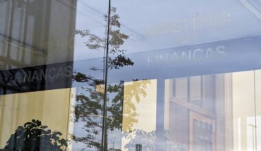 4,5 mil milhões amortizados em dezembro. Portugal recompra mais 900 milhões em dívida pública