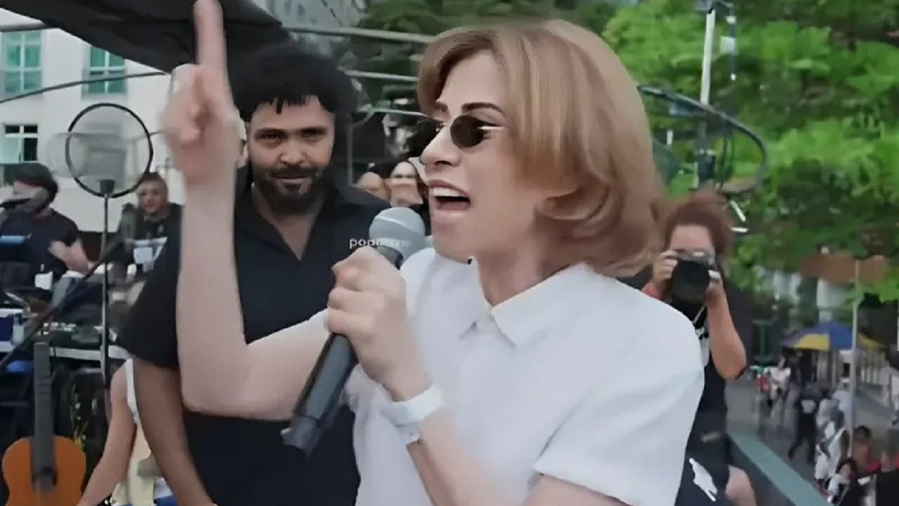 Fernanda Torres discursa em ato contra anistia; vídeo